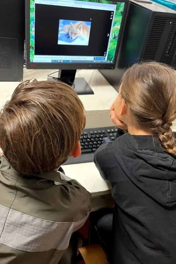 Don de matériel à une école